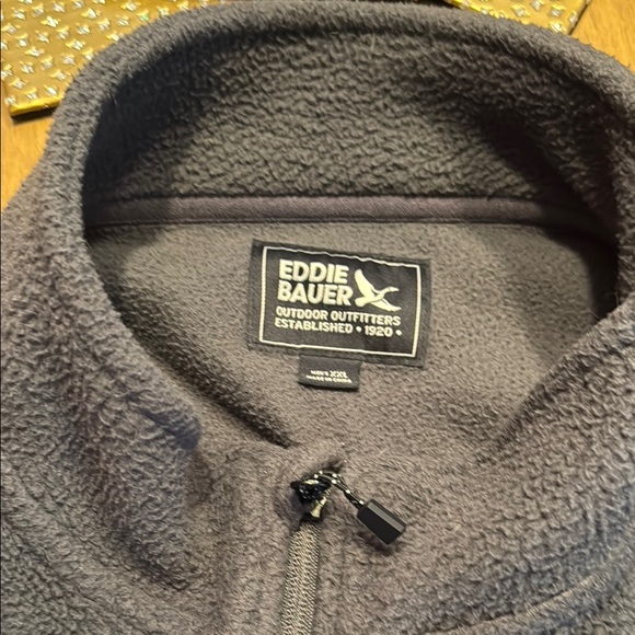 Eddie Bauer Charcoal Fleece Vest - Picture 3 of 4